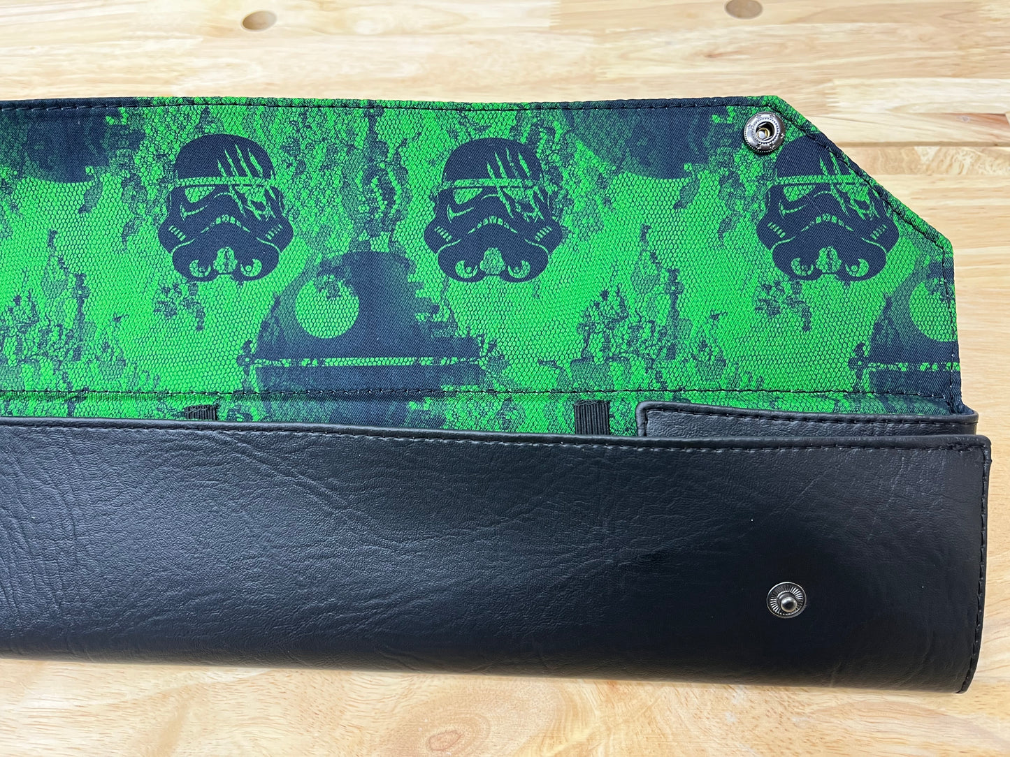 Green Death Star- Four Baton Case